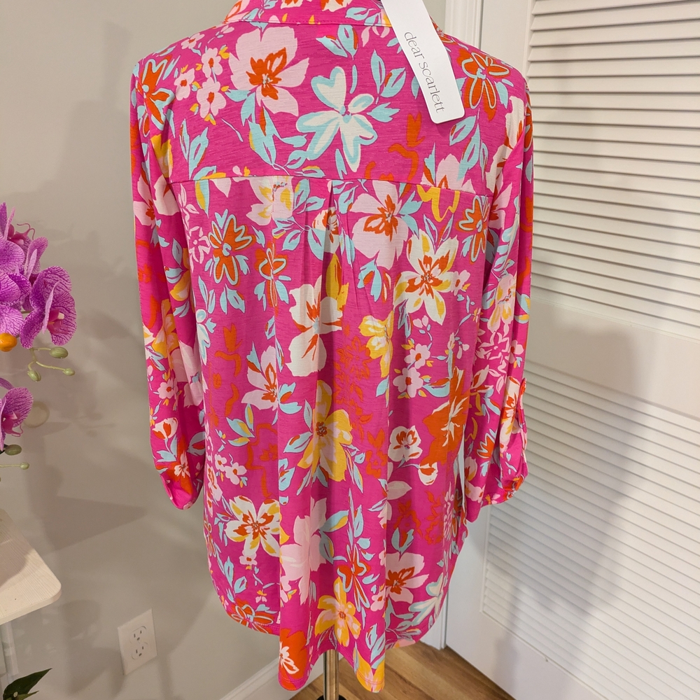 Dear Scarlett Pink Floral Button-Front Blouse Sz M - Picture 2 of 3